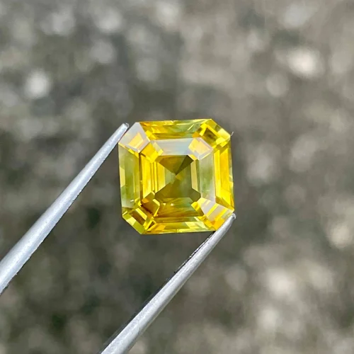 ID 113_411_7.D Yellow sapphire, Asscher cut octagon, 5.17 carats