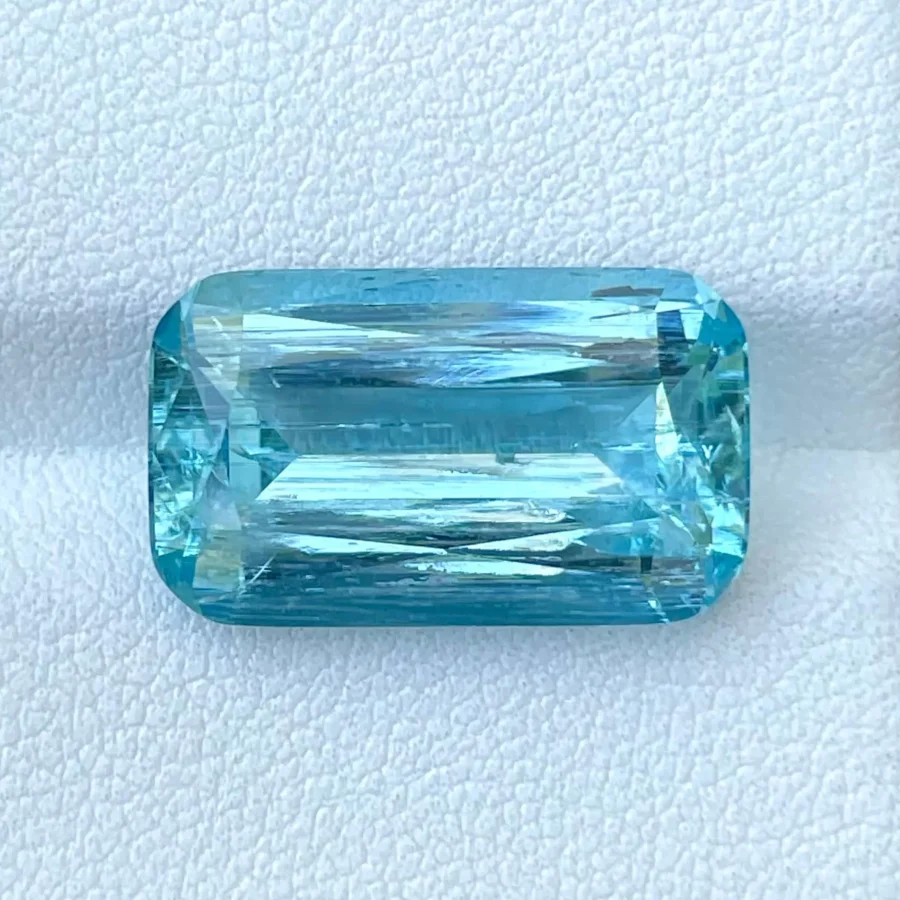 ID_110_402_3.B bis 11.20 carats Deep Blue Aquamarine Cushion Cut Natural Nigerian Gemstone
