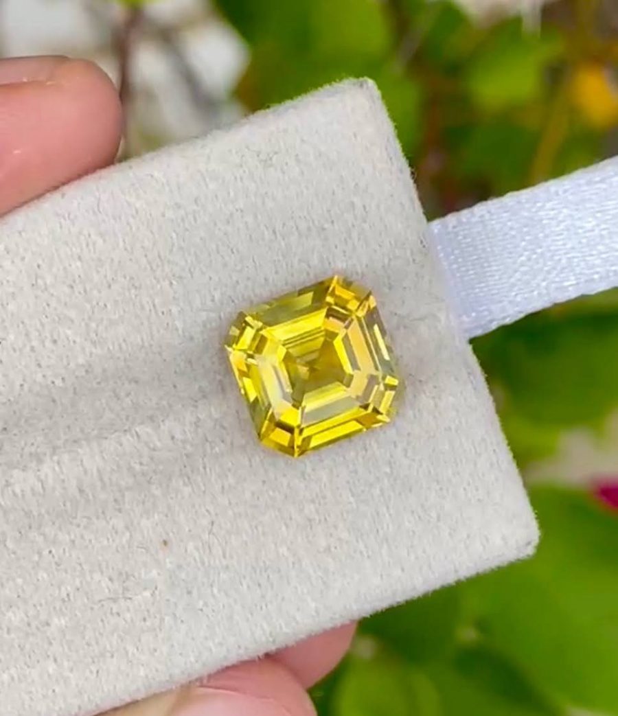Yellow Sapphire · Asscher Cut · 5.17 ct · Sri Lanka